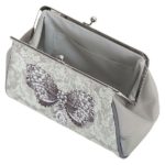 Carica l'immagine nel visualizzatore di Gallery, TROUSSE KISSLOCK "LEZIONE DI ELEGANZA" - MATHILDE M.