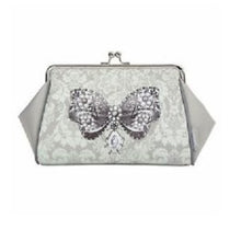 Carica l'immagine nel visualizzatore di Gallery, TROUSSE KISSLOCK "LEZIONE DI ELEGANZA" - MATHILDE M.